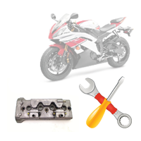 Снятие и установка клапанной крышки двигателя мотоцикла